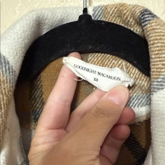 Goodnight Macaroon Plaid Shacket Jacket Women's XS Brown White Black Button Down - Picture 2 of 4